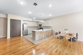 Building Photo - 65-67 Storms Ave