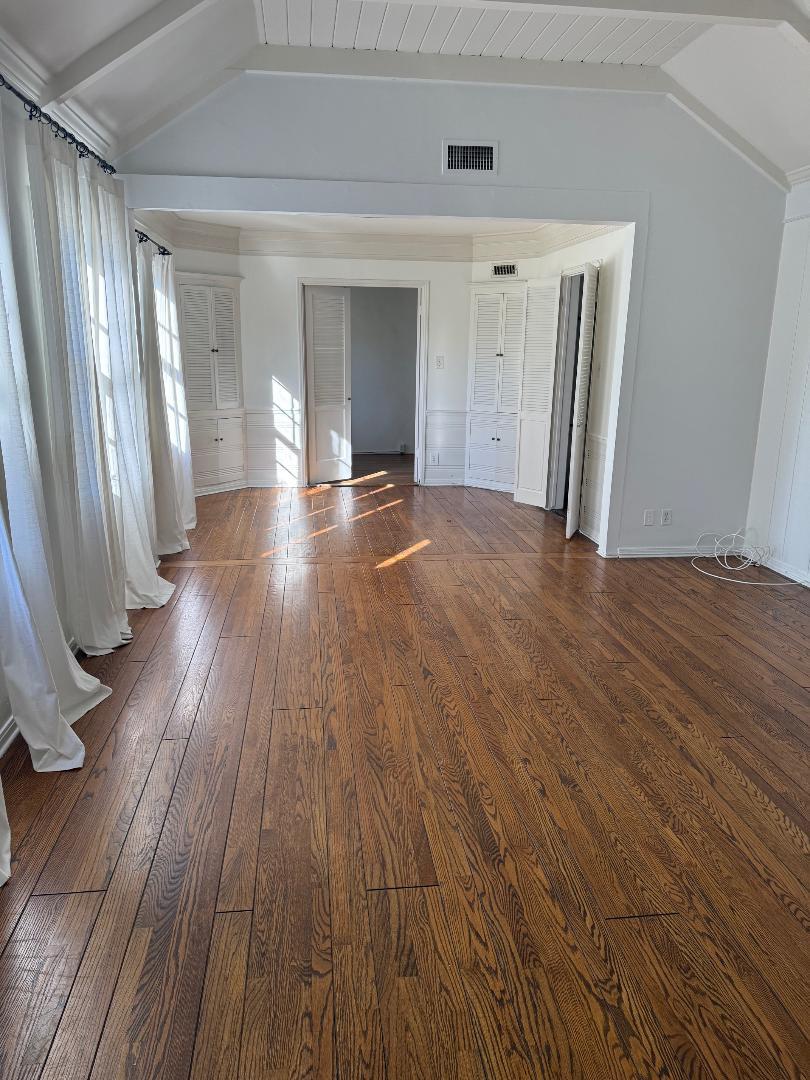 View of living room in opposite direction - 4448 Carpenter Ave
