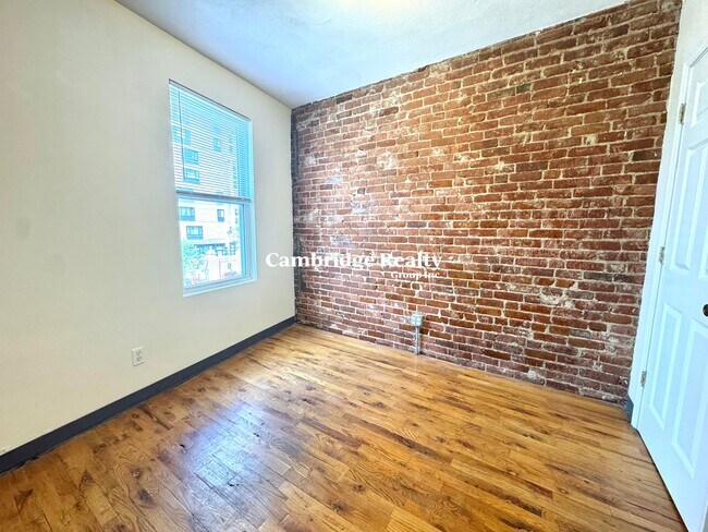 Building Photo - 840 Huntington Ave