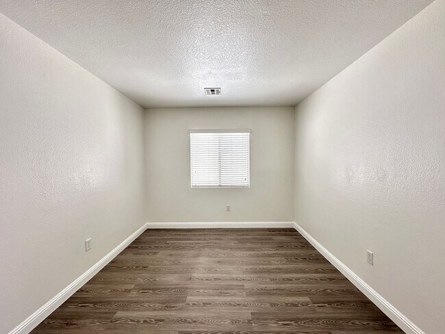 Building Photo - Aspen Meadows