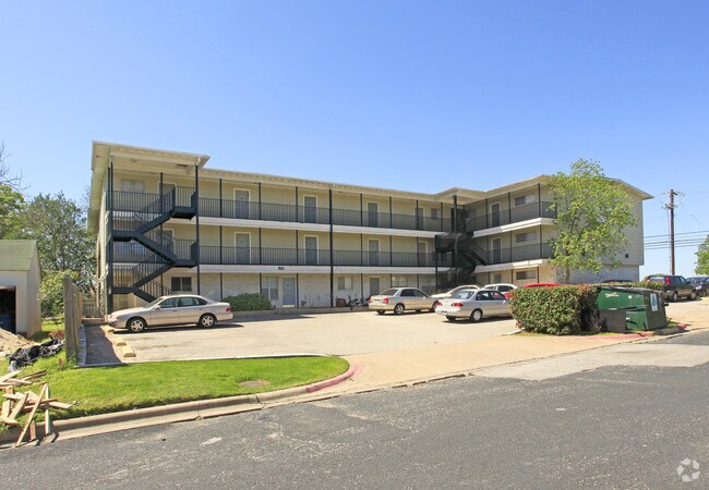 Building Photo - The Granada III