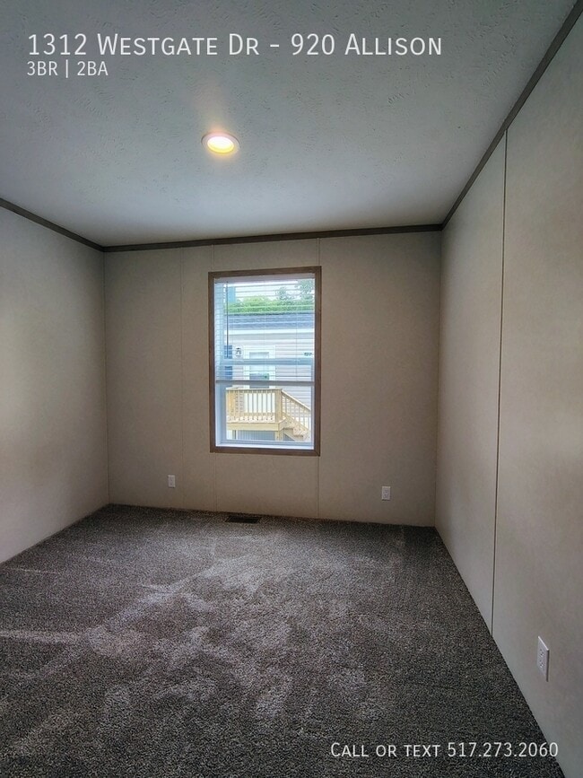 Building Photo - 1312 Westgate Dr