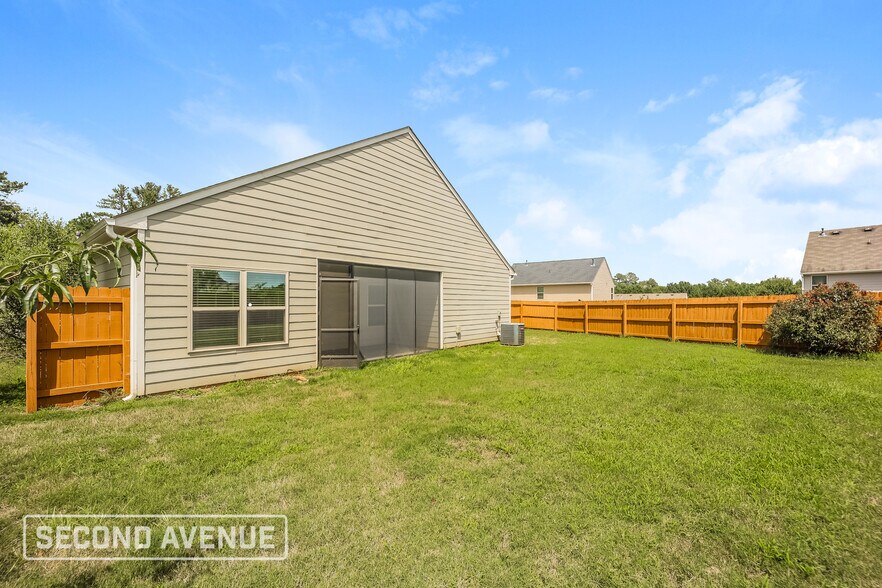 Building Photo - 4080 Clay Ct SE