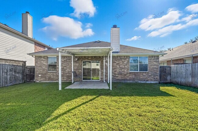 Building Photo - 4515 Sawgrass Dr