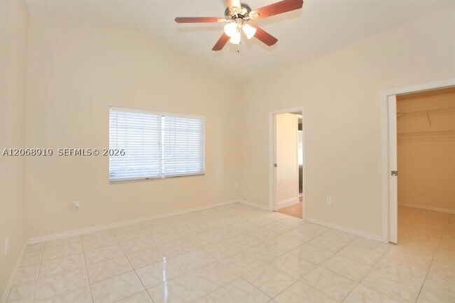 Building Photo - 504 SW 177th Ave
