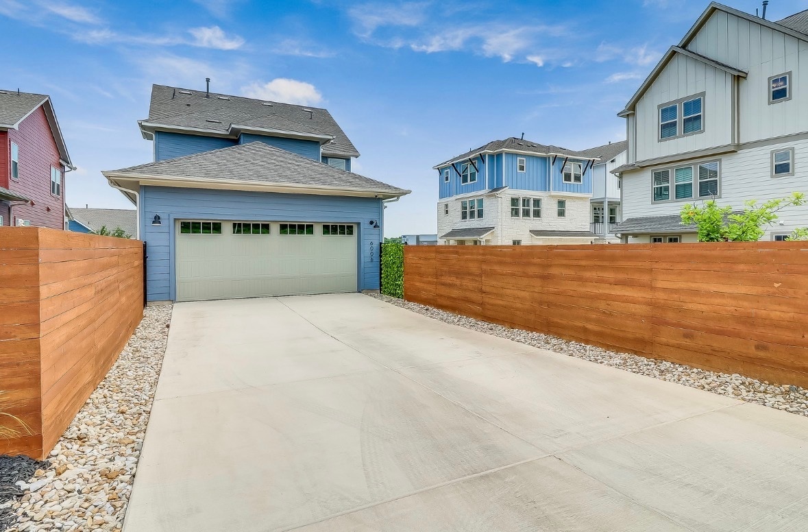 Building Photo - 6006 Rangeland Rd