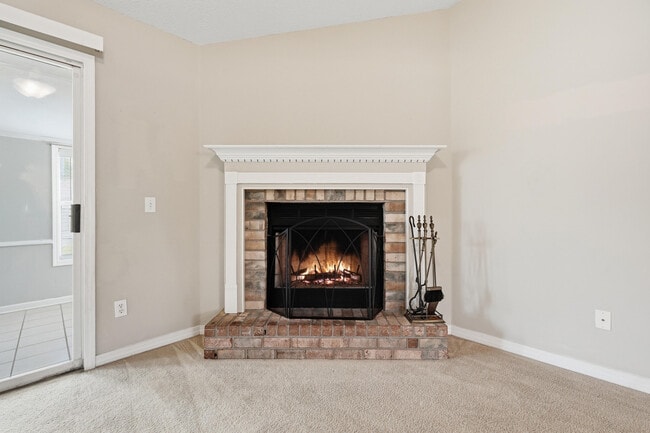 Building Photo - 339 Peggy Dr