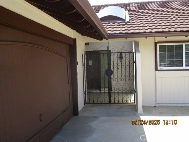 Building Photo - 223 Via Socorro