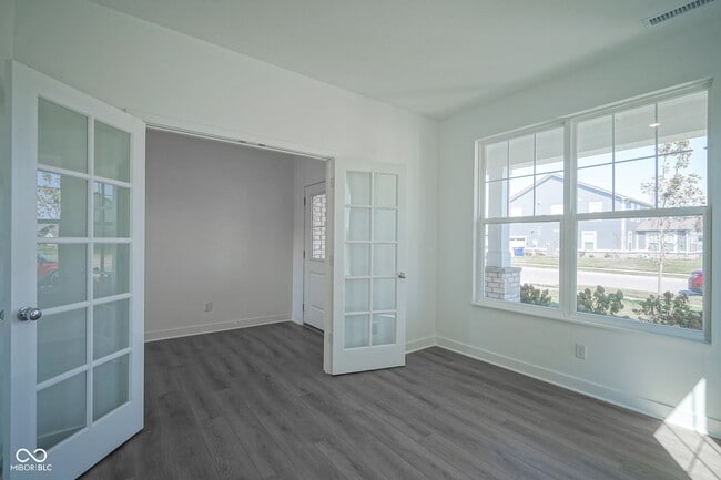 Building Photo - 9085 Summerton St