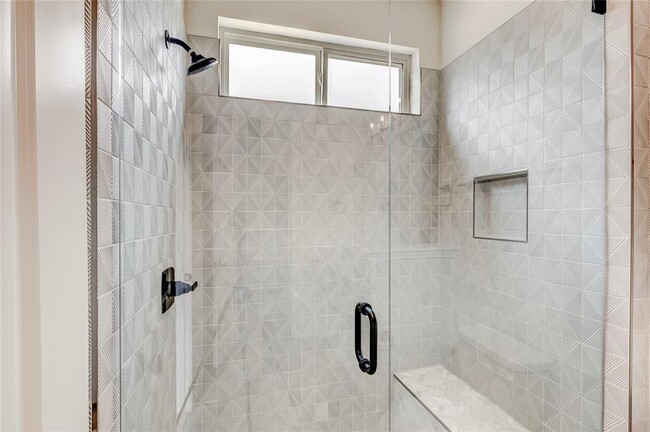 Building Photo - 2008 Kit Cir