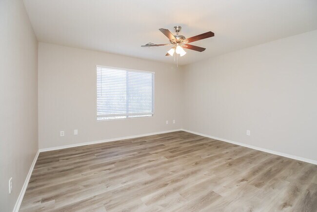 Building Photo - 1866 W 20th Ave