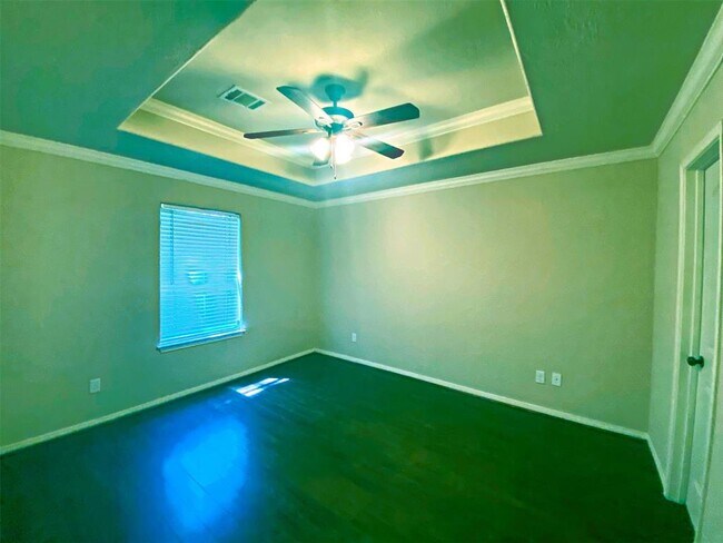 Building Photo - 16318 Long Valley Ct