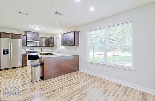 Building Photo - 172 Maggie Ln