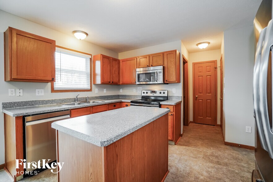 Building Photo - 609 Lanning St