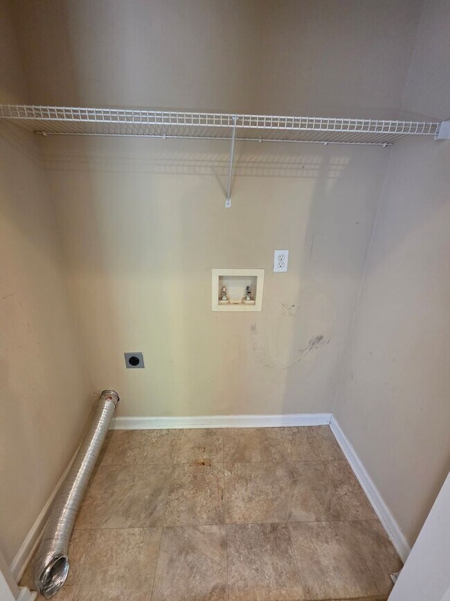 Building Photo - 2/3 BR in Rachel's Keep Community!