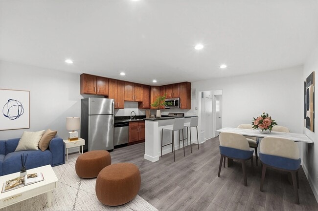 Primary Photo - 925 W 30th St