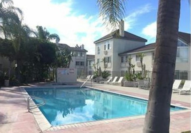 pool area - 15000 Downey Ave