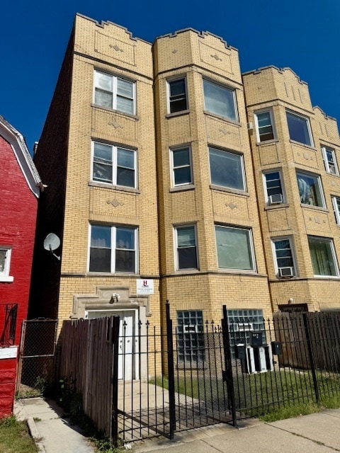 Building Photo - 4344 W Lexington St