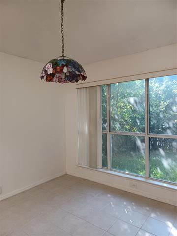 Building Photo - 1121 Marshall Dr