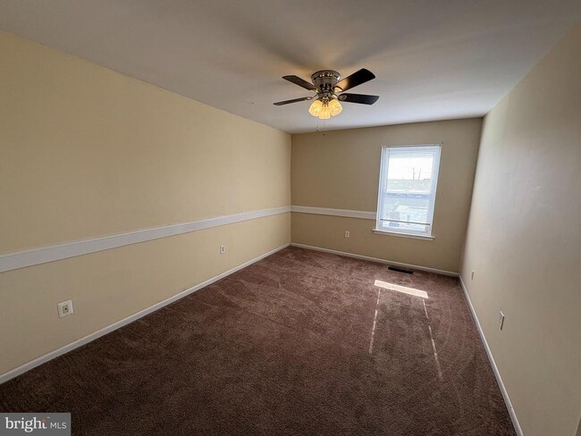 Building Photo - 2840 Brighton Pl