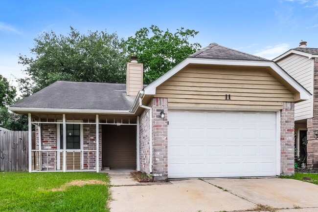 Building Photo - 11 Crestbriar Ct