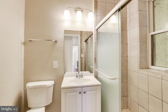Building Photo - 1625 S Street NW Unit 1