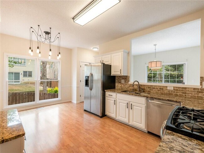 Building Photo - 10100 Barston Ct