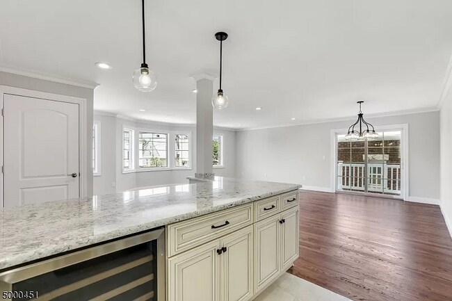 Building Photo - 26 Irving Pl