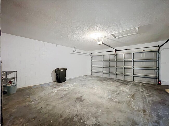 Building Photo - 4119 Waterview Loop