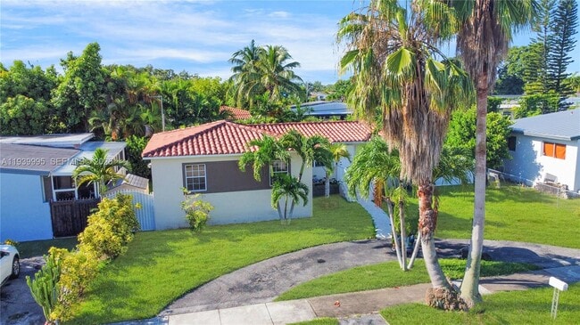 Building Photo - 8230 SW 30th St