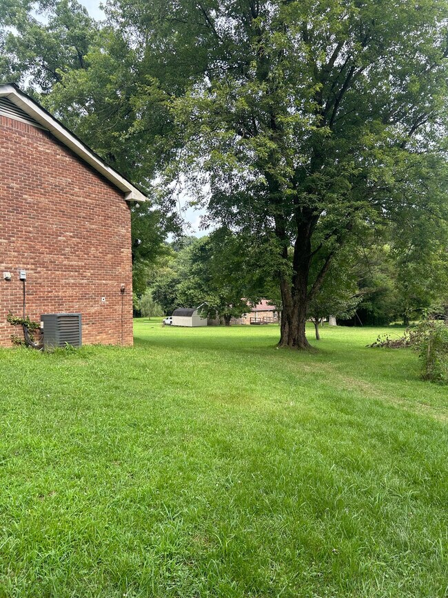 Building Photo - 3816 Blooming Grove Rd