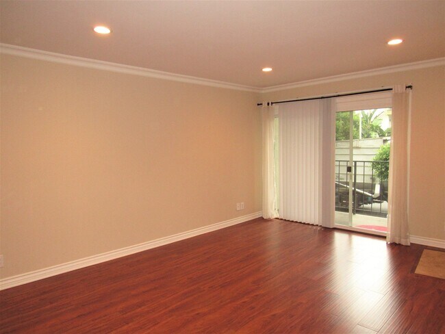 Building Photo - 8163 Redlands St