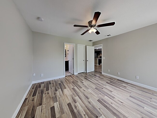 Building Photo - 14843 Astrolyn St