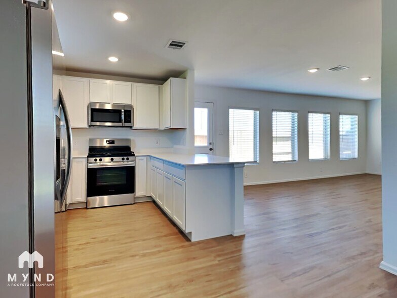 Building Photo - 513 Brook Terrance Ln
