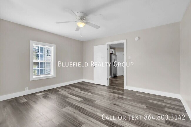 Building Photo - 212 E Bearden St