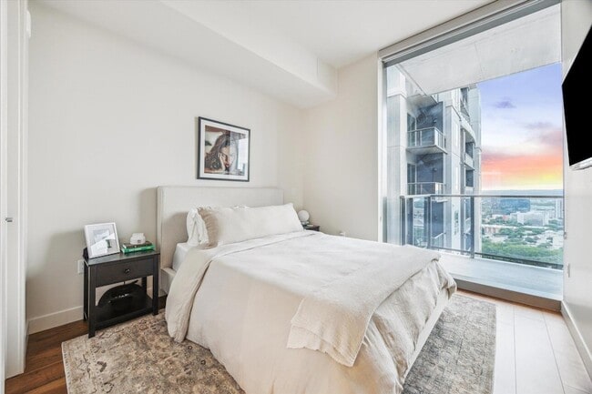 Building Photo - 44 East Ave