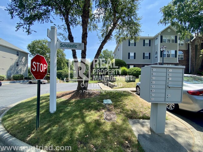 Building Photo - *Move In Special* Deacon Ridge Gated Commu...