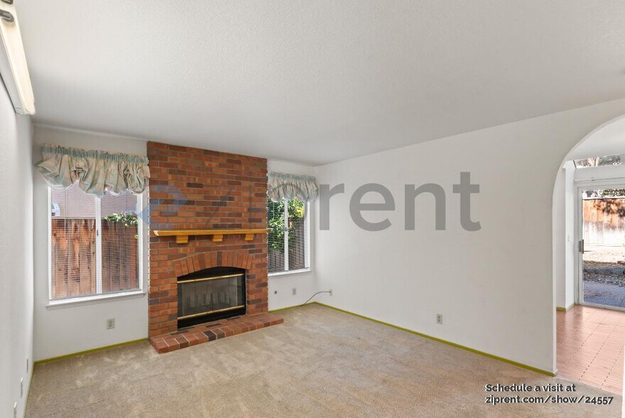 Building Photo - 493 Altamont Dr