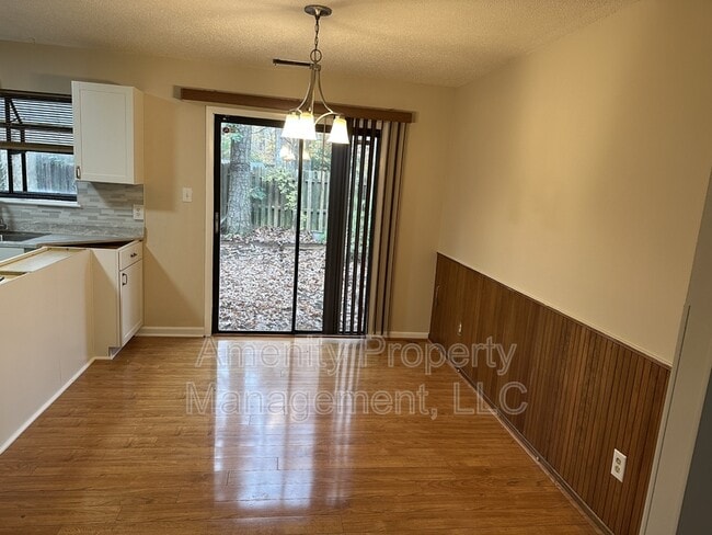 Building Photo - 704 Ninebark Ct