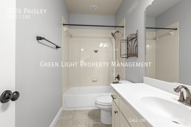 Building Photo - 8024 Paisley-