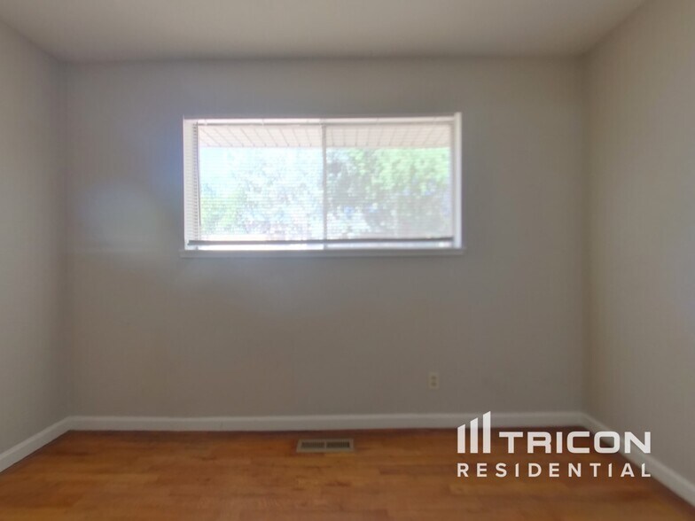 Building Photo - 3045 Slater Ct