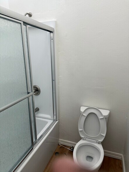 Building Photo - 661 Oldham Way