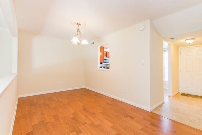 Building Photo - Your Dream Home in Virginia Beach Awaits!