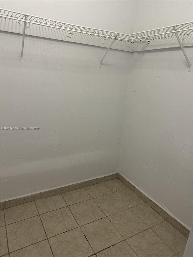 Building Photo - 14155 W Dixie Hwy