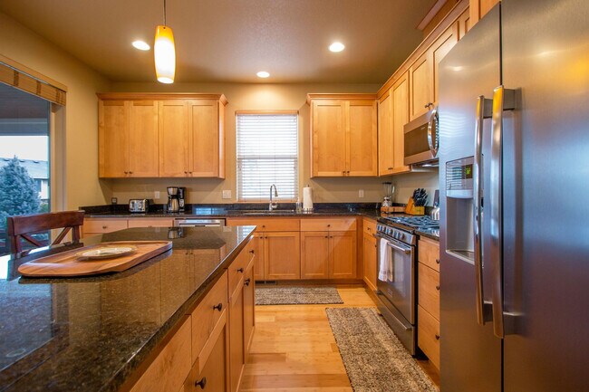 Building Photo - 1021 Redtail Loop