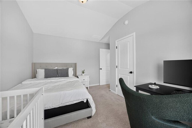 Building Photo - 4778 Sultana Way