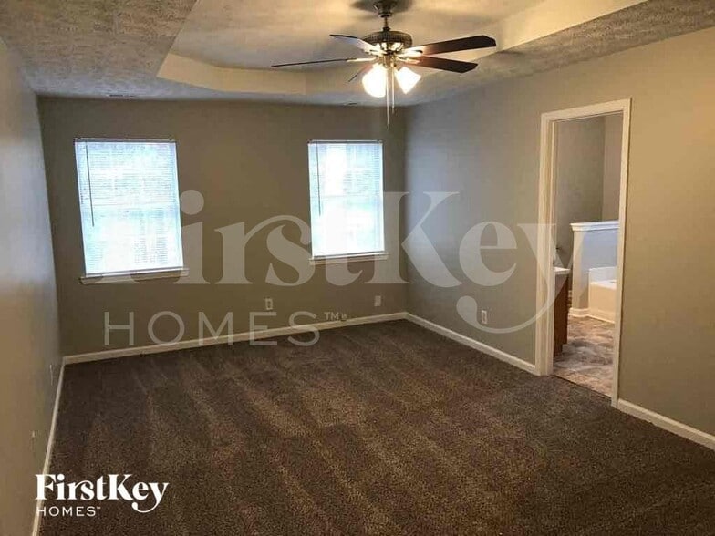 Building Photo - 4455 Westminster Dr