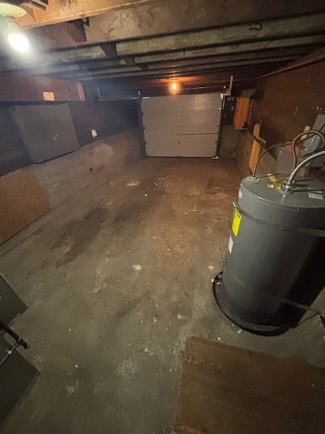 Building Photo - 3 Bedroom Home in Newberg