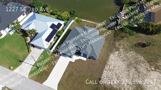 Building Photo - 1227 SE 3rd Ave