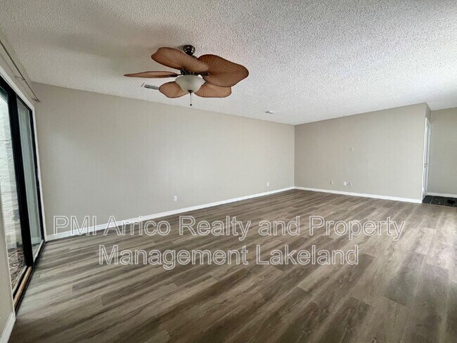 Building Photo - 6576 Sweetbriar Ln